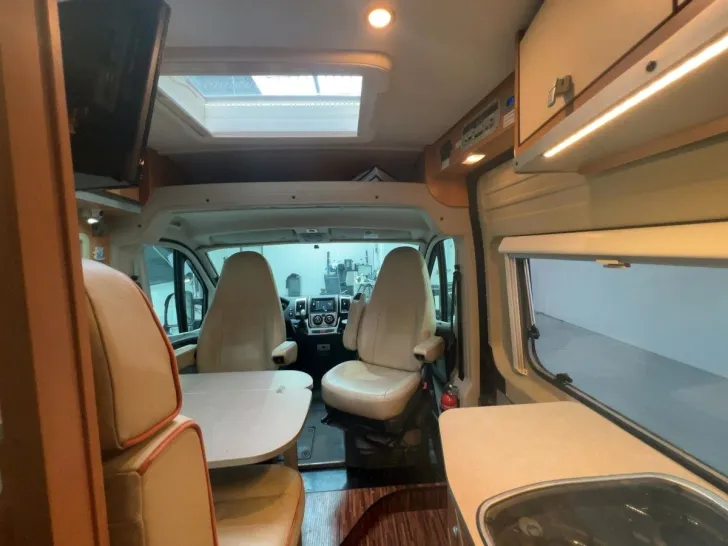 Fahrzeugbild Hymer Car GT Line 322 / Festbett / Automatik #10