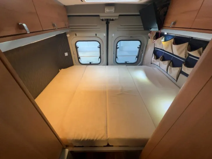 Fahrzeugbild Hymer Car GT Line 322 / Festbett / Automatik #12