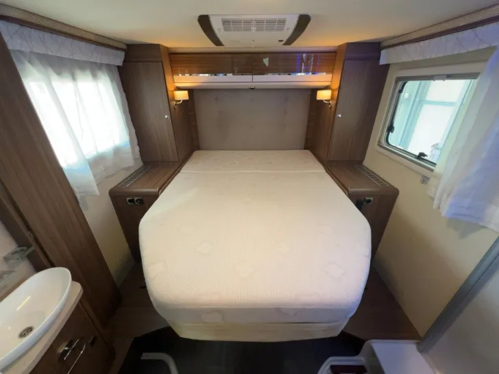 Fahrzeugbild Eura Mobil Integraline 695 QB/Queensbett+Hubbett/Garage #13