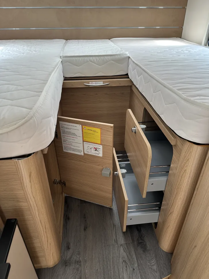 Fahrzeugbild LMC Cruiser T 662 G #18