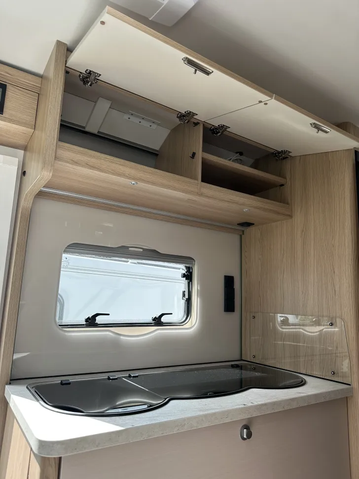 Fahrzeugbild LMC Cruiser T 662 G #10