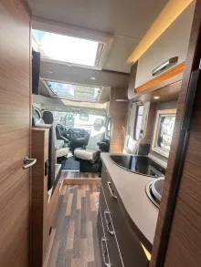 Fahrzeugbild Weinsberg CaraCompact EDITION PEPPER 600 MEG Mietfahrzeug Verfügbar 11.2026 #8