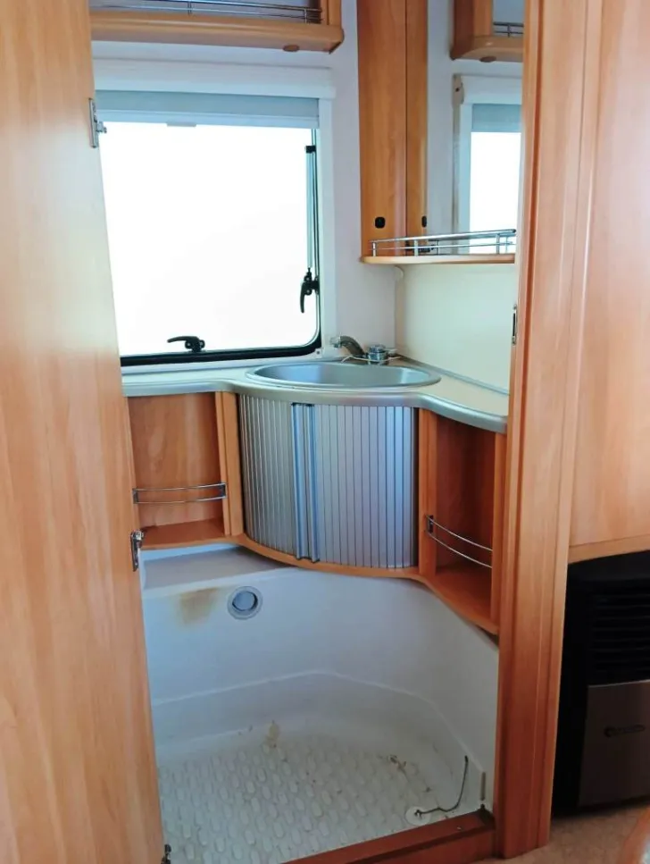 Fahrzeugbild Fendt Saphir 490 TKM gut gepflegter Familienwohnwag #8