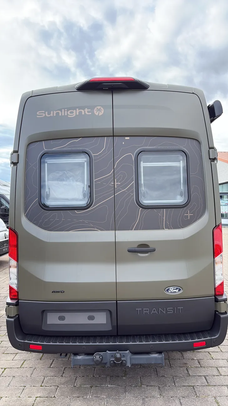 Frontal Hinten Sunlight Camper Van Cliff 590 4x4 Greentrek Sofort verfügbar