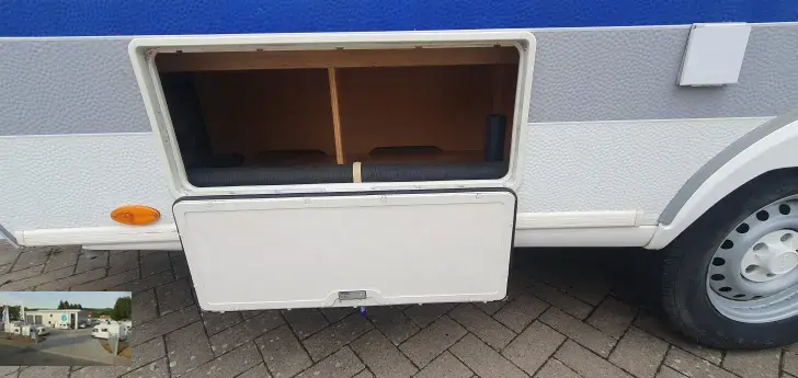 Fahrzeugbild Hobby De Luxe Easy 400 KB Nr. 68 - 2 Sitzgruppen #32
