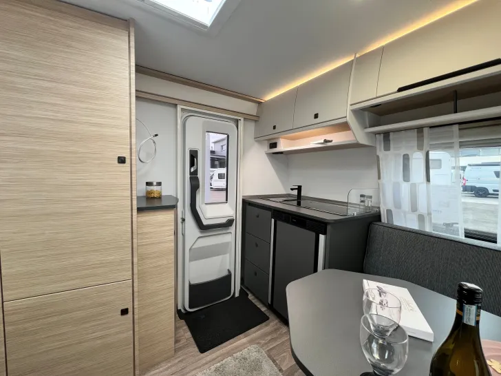 Fahrzeugbild Fendt Apero Activ 390 FH #10