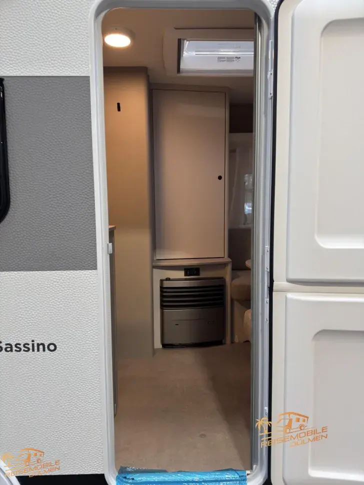 Fahrzeugbild LMC Sassino 460 E #11