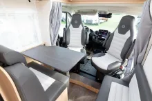 Fahrzeugbild Sunlight Adventure V 67S 7m L  2,14m B  594 KG Zuladung #15