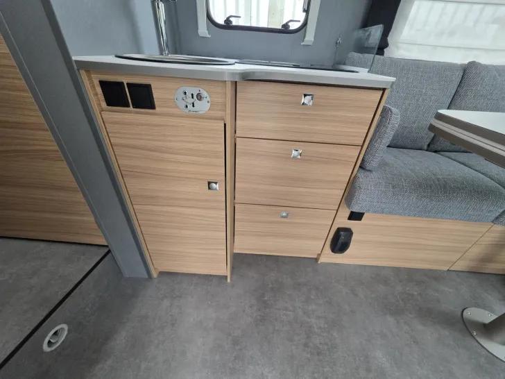 Fahrzeugbild Dethleffs Just 90 T 7052 EBL Junger Gebrauchter #20