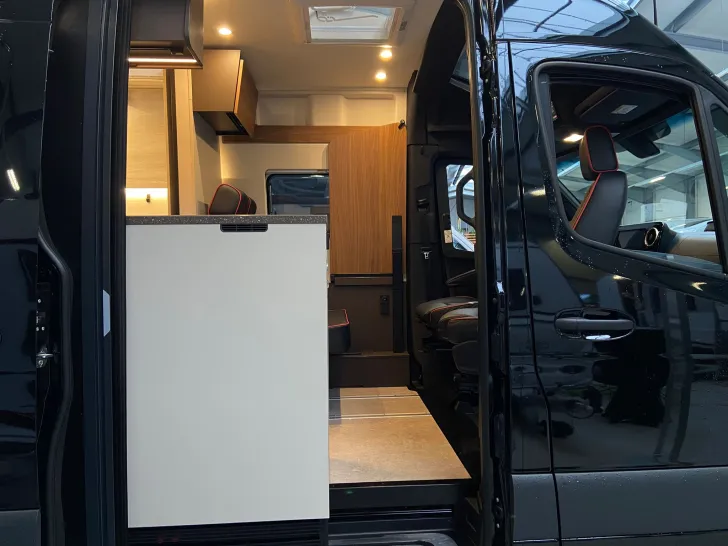 Fahrzeugbild Bürstner Habiton HMX 6.0 //10000,-€ sparen 4x4 / Allrad/190PS/Automatik #6