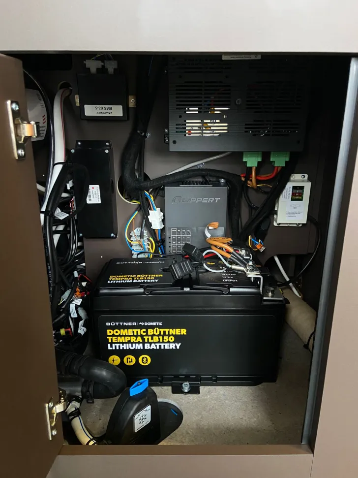 Fahrzeugbild Bürstner Habiton HMX 6.0 //10000,-€ sparen 4x4 / Allrad/190PS/Automatik #20