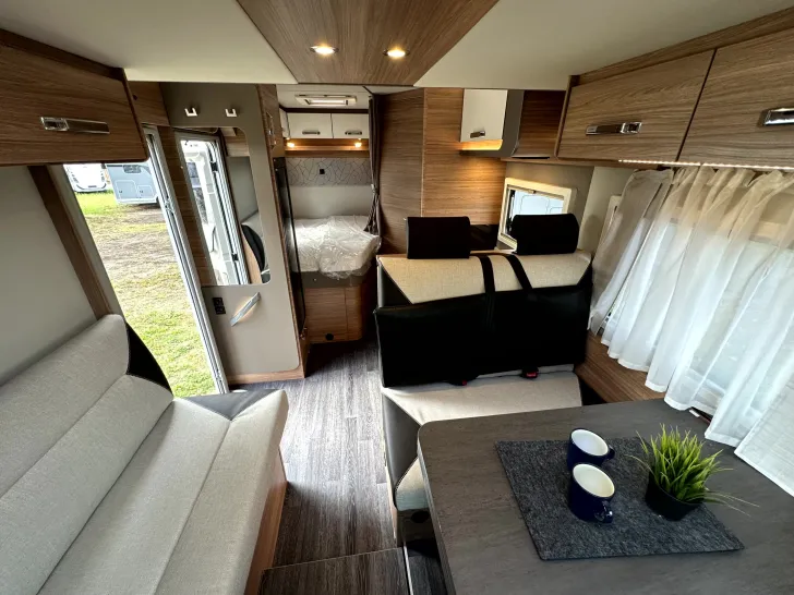Fahrzeugbild Weinsberg CaraSuite 650 MF Edition Spicy *Hubbett* #14