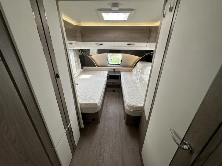 Fahrzeugbild Hobby Prestige 560 UL Mover;; Autark; Markise; FH #14