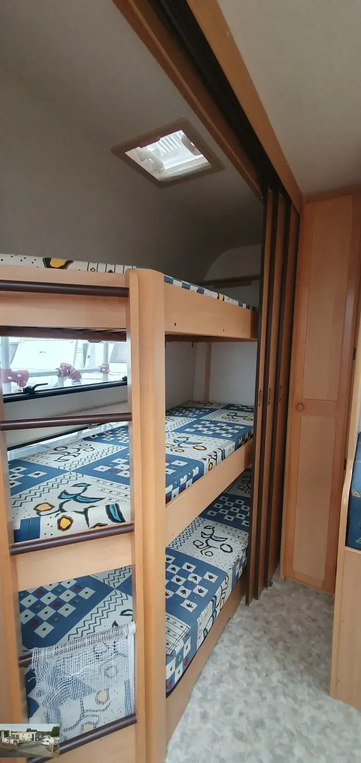 Fahrzeugbild TEC Travel King Saphir 530 TK Nr. 79 - 3 Etagenb., Doppelb. #7