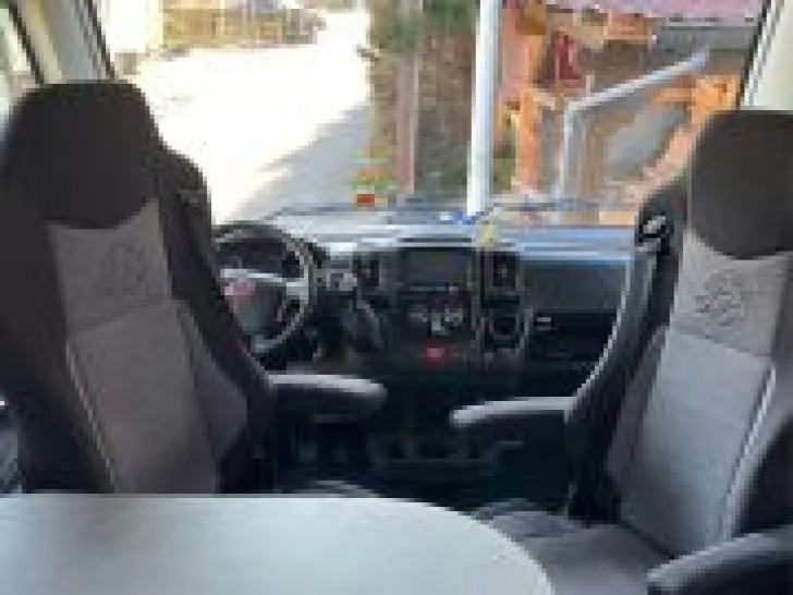 Fahrzeugbild Knaus Sky i 650 LEG Sehr gepflegt #4