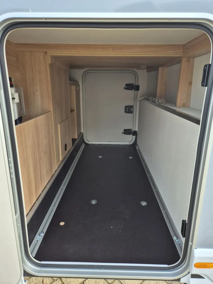 Fahrzeugbild Knaus SKY TI 650 MEG *Automatik*TV/LTE*Metallic #37
