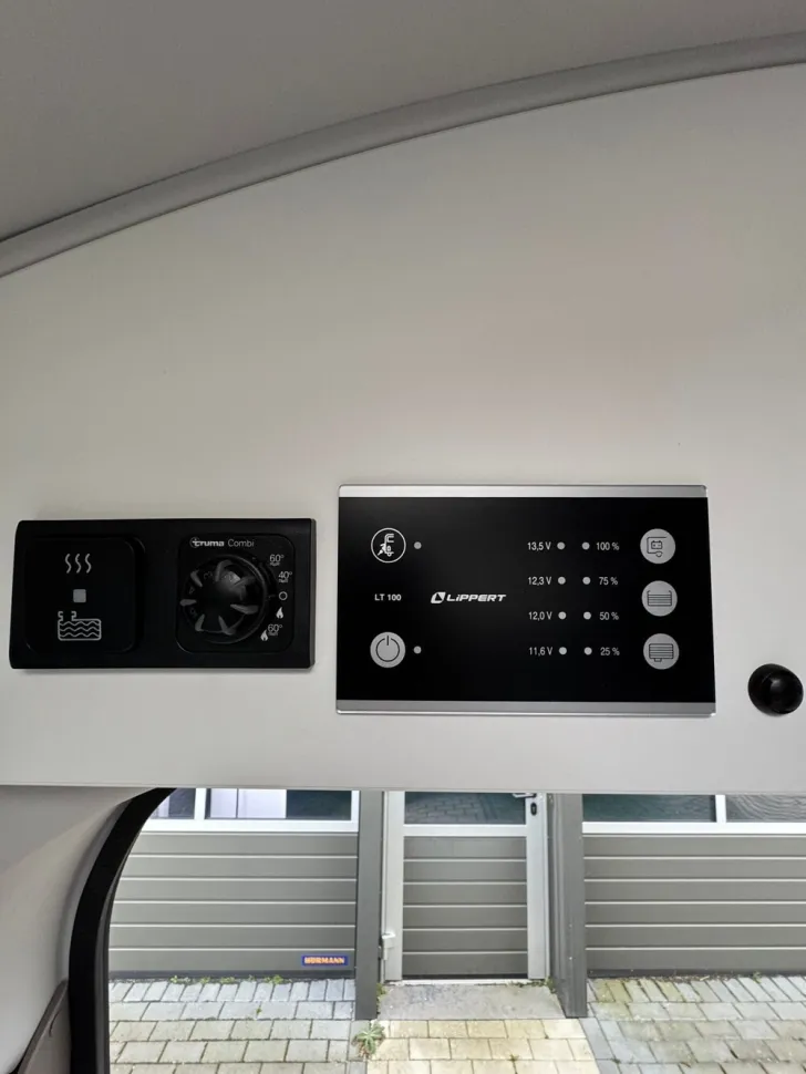 Fahrzeugbild LMC Innovan Ford 592 #21