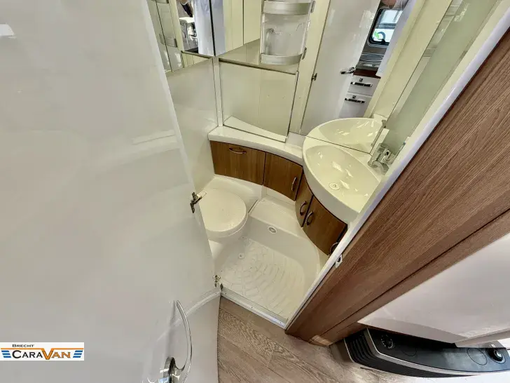 Fahrzeugbild Hobby Prestige 620 CL Hubstützen E&P Mover, Markise #9
