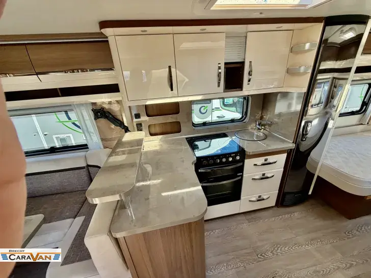 Fahrzeugbild Hobby Prestige 620 CL Hubstützen E&P Mover, Markise #13