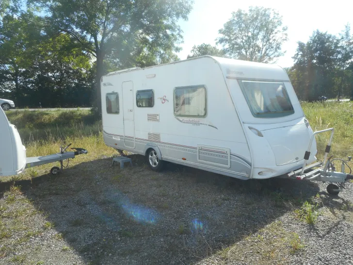 Fahrzeugbild Sterckeman Evolution 460LJ 2. Hand Einzelbett m. Rollrost #1