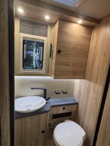 Fahrzeugbild Eura Mobil Profila T 720 EF SONDERMODELL ONYX #9