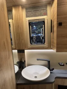 Fahrzeugbild Eura Mobil Profila T 720 EF SONDERMODELL ONYX #11