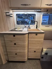 Fahrzeugbild Eura Mobil Profila T 720 EF SONDERMODELL ONYX #14