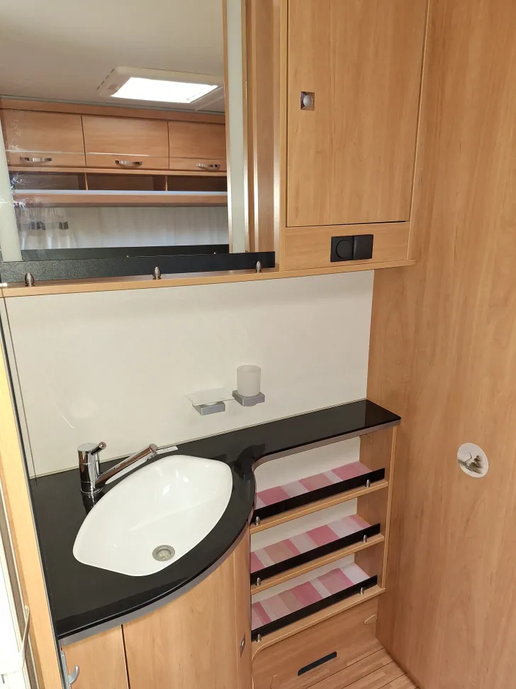 Fahrzeugbild Dethleffs Camper 530 FSK gepflegter Familienwohnwagen #5