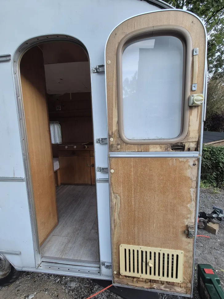 Fahrzeugbild Knaus Schwalbennest #4