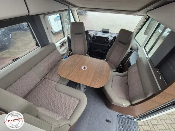 Fahrzeugbild Carthago chic c-line I 4.9 LE L Listenpreis: 183.340€ #6