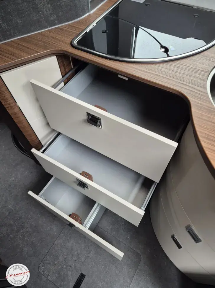 Fahrzeugbild Carthago chic c-line I 4.9 LE L Listenpreis: 183.340€ #18