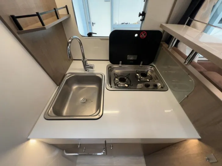 Fahrzeugbild Mooveo TEI 69 QBH/Queensbett+Hubbett/Garage/Klima/Marki #14