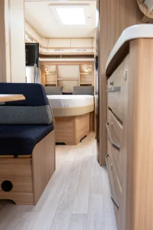 Grundriss Nacht Fendt Bianco Selection 550 SKM Sehr gepflegt