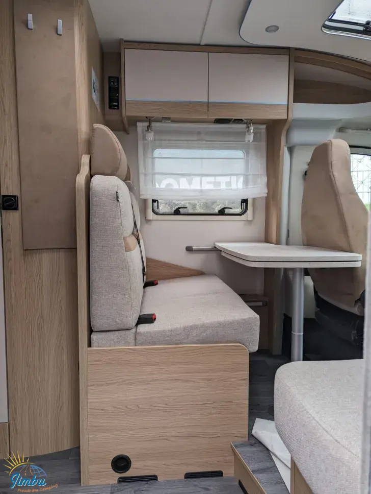 Fahrzeugbild LMC Cruiser V 646 G #10