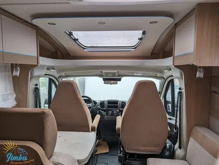 Fahrzeugbild LMC Cruiser V 646 G #24