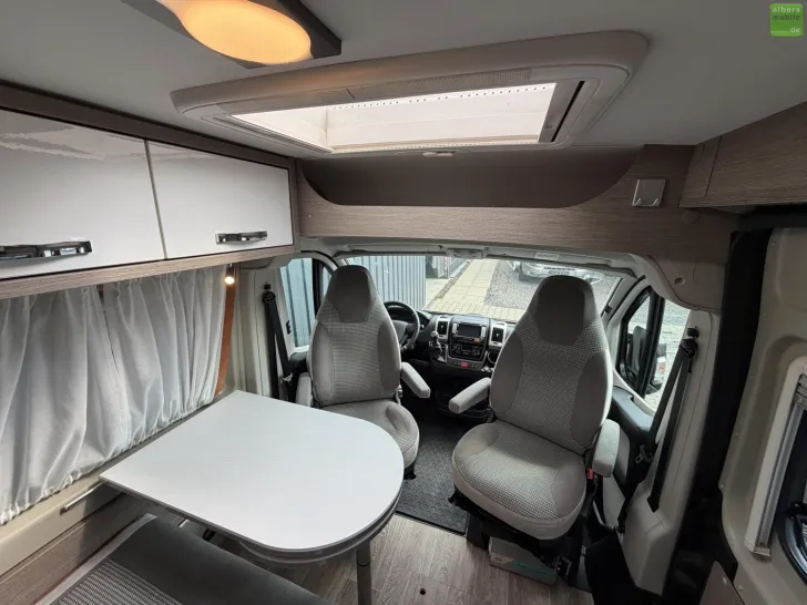 Fahrzeugbild Pössl 2Win Plus SAT TV Solar Navi Wechselrichter #25
