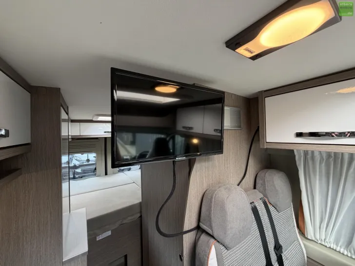 Fahrzeugbild Pössl 2Win Plus SAT TV Solar Navi Wechselrichter #27