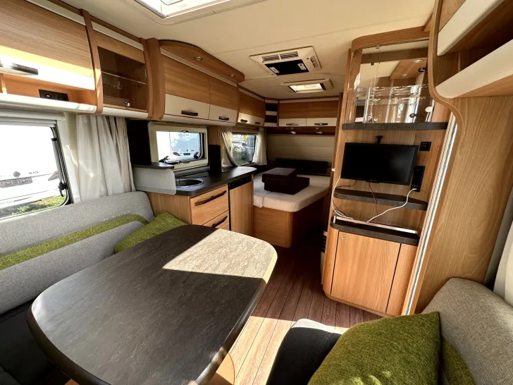 Fahrzeugbild Knaus Südwind 450 FU *Vorzelt*TV*Plane* #10