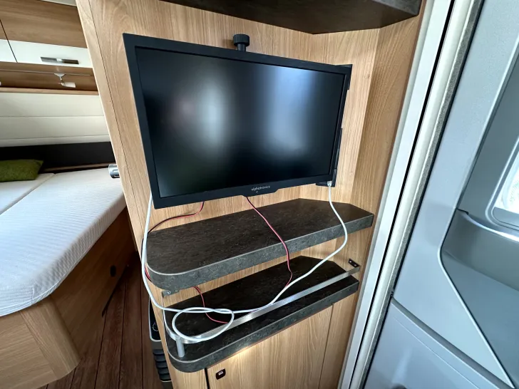 Fahrzeugbild Knaus Südwind 450 FU *Vorzelt*TV*Plane* #19