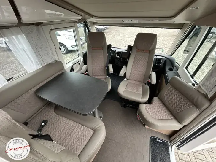 Fahrzeugbild Carthago C1-tourer I 141 KB-LE lightweight 3.5t *junger Gebrauchtwagen* #10