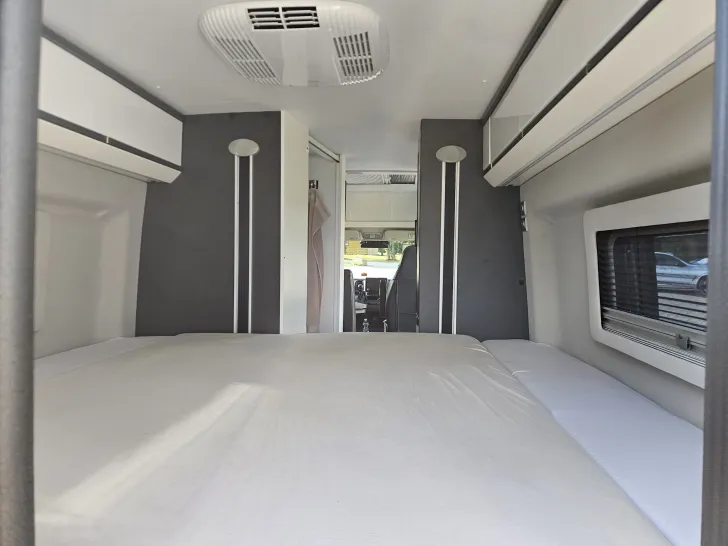 Fahrzeugbild Adria Twin Supreme 640 SGX Scheckheftgepflegt #6