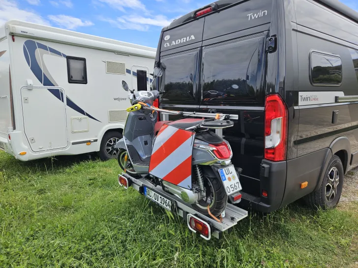 Fahrzeugbild Adria Twin Supreme 640 SGX Scheckheftgepflegt #9