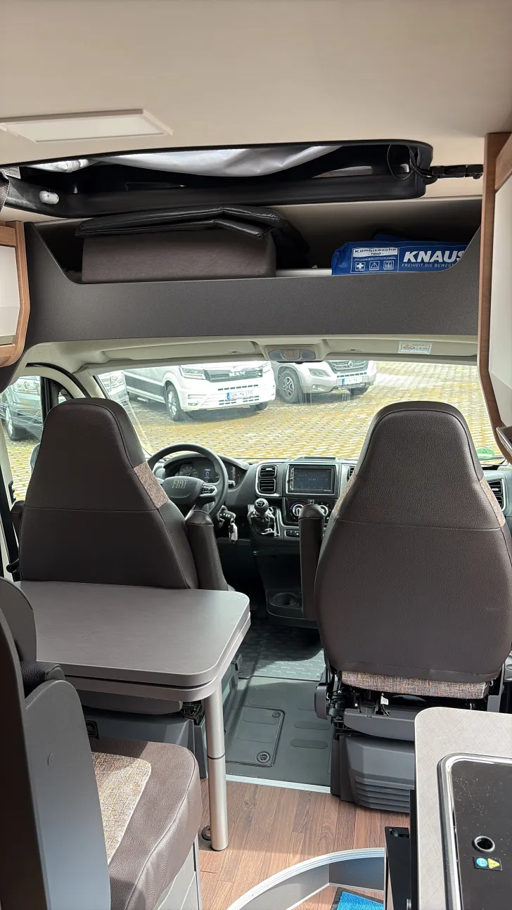 Sicht vorne-hinten Knaus BoxLife Pro 540 Sofort verfügbar