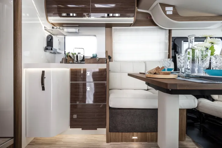 Fahrzeugbild Mobilvetta K Yacht Tekno Line 90, Solar, Lithium, Markise #6
