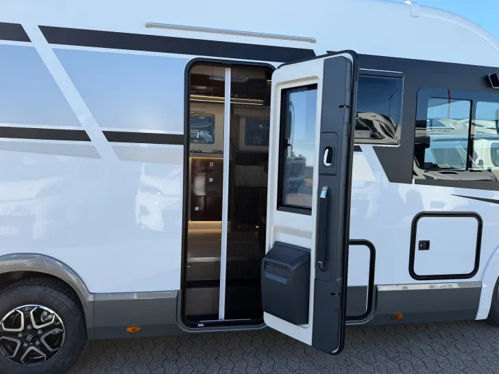 Fahrzeugbild Mobilvetta K Yacht Tekno Line 86, Solar, Lithium, Markise #14