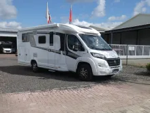 Fahrzeugbild Knaus Sky TI 650 MEG Platinum Selection Stützanlage, Sat, Solar #2
