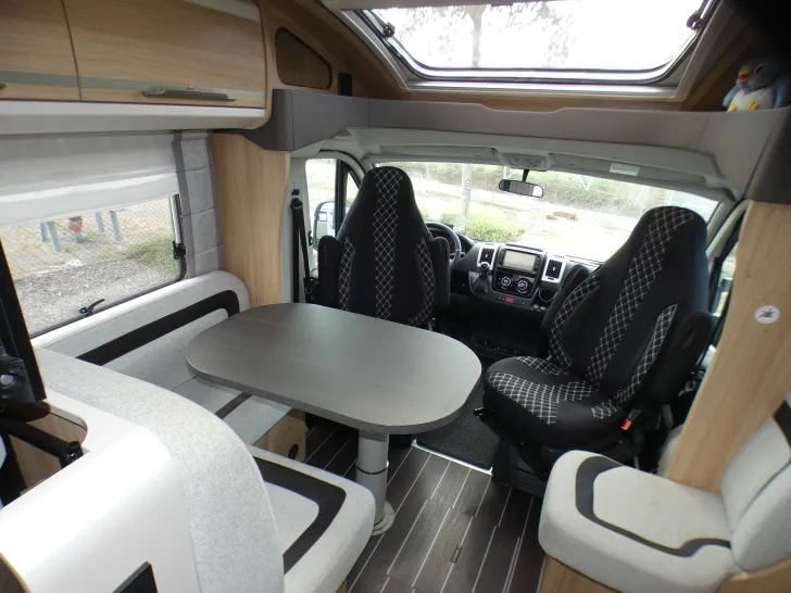 Fahrzeugbild Knaus Sky TI 650 MEG Platinum Selection Stützanlage, Sat, Solar #13