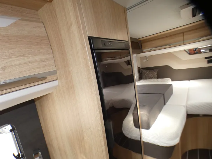 Fahrzeugbild Knaus Sky TI 650 MEG Platinum Selection Stützanlage, Sat, Solar #18
