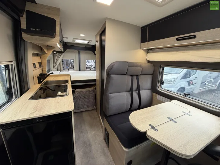 Fahrzeugbild Challenger Van Sport Edition V114 Arctic Safety Solar 2027 #13
