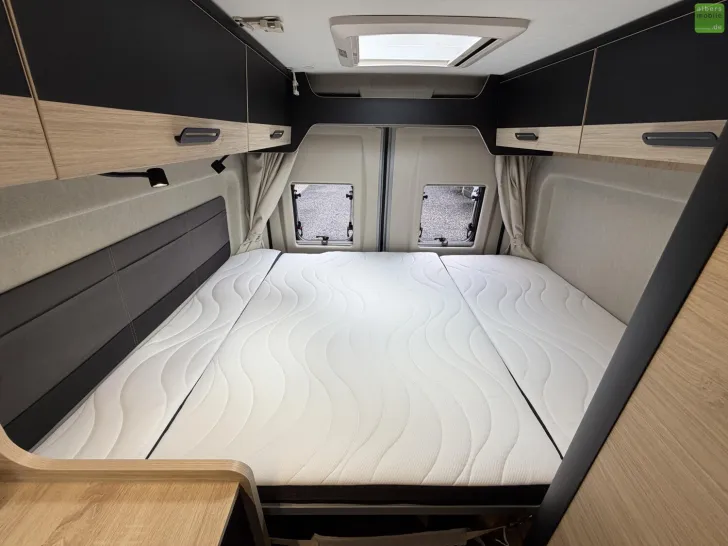 Fahrzeugbild Challenger Van Sport Edition V114 Arctic Safety Solar 2027 #23